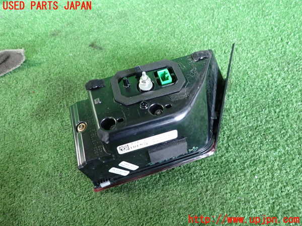 2UPJ-9241111550]ジャガー・Eペイス(DF2NA)右リアフィニッシャー 中古_2