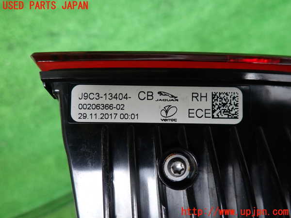 2UPJ-9241111530]ジャガー・Eペイス(DF2NA)右テールランプ 中古_3