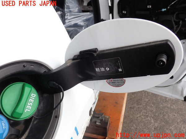 2UPJ-9241111690]ジャガー・Eペイス(DF2NA)フューエルリッド 中古_2