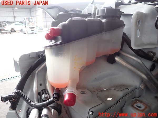 2UPJ-9241112410]ジャガー・Eペイス(DF2NA)ラジエータータンク 中古_2