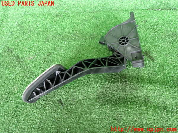 2UPJ-9241116381]ジャガー・Eペイス(DF2NA)センサー1(アクセルペダル) 中古_2
