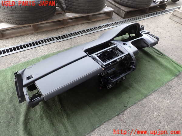 2UPJ-9241117505]ジャガー・Eペイス(DF2NA)ダッシュボード 中古_4