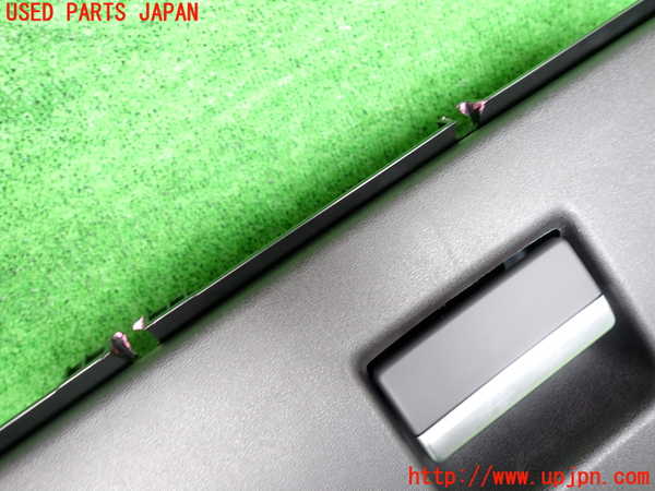 2UPJ-9241117516]ジャガー・Eペイス(DF2NA)グローブボックス1 中古_2