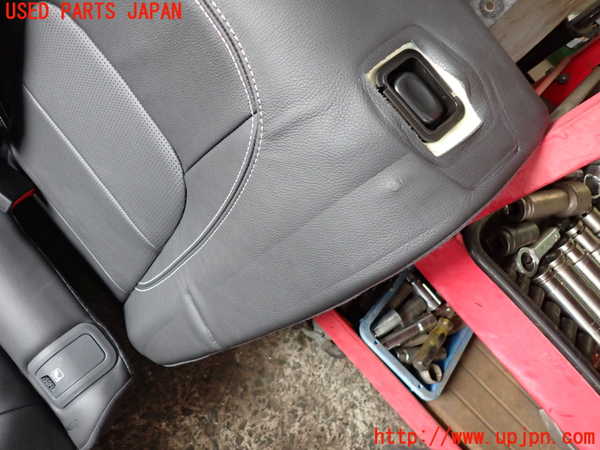 2UPJ-9241117385]ジャガー・Eペイス(DF2NA)リアシート 中古_3