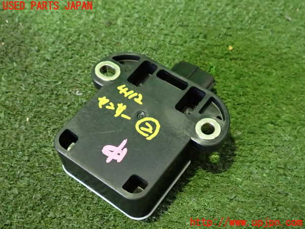 2UPJ-9241126382]レクサス・GS250(GRL11)センサー2 中古 (ヨーレート)_2
