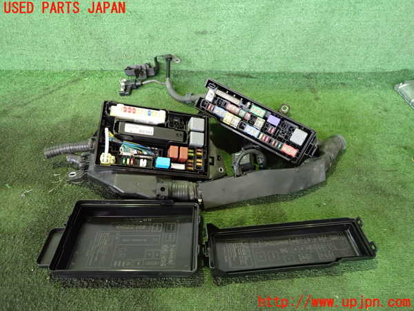 2UPJ-9241126741]レクサス・GS250(GRL11)ヒューズボックス1 中古_2