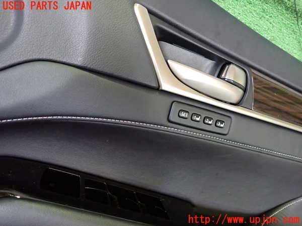 2UPJ-9241121234]レクサス・GS250(GRL11)右前ドア内張り 中古_2