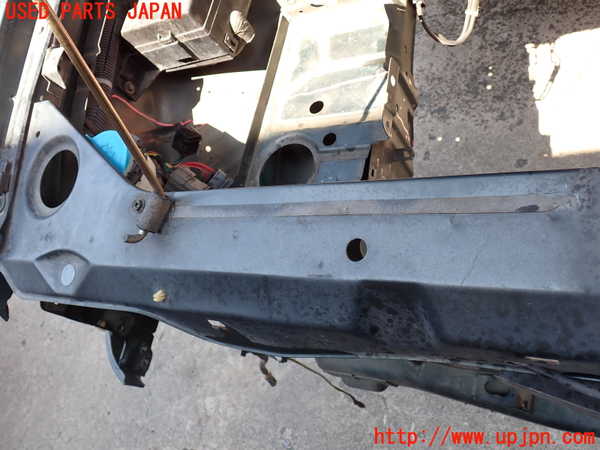 2UPJ-9241131042]ビッグホーン(UBS73GW)コアサポート（カット） 中古_2