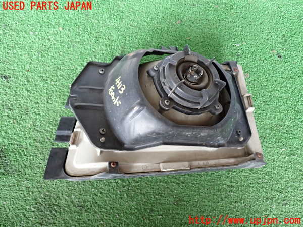 2UPJ-9241131130]ビッグホーン(UBS73GW)右ヘッドライト ハロゲン 中古_3