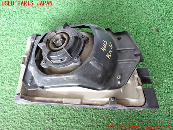 2UPJ-9241131132]ビッグホーン(UBS73GW)左ヘッドライト ハロゲン 中古_3