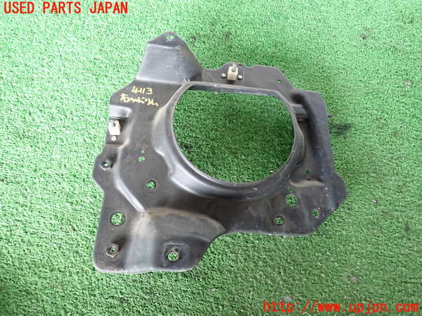 2UPJ-9241131140]ビッグホーン(UBS73GW)右ヘッドライトリム 中古_2