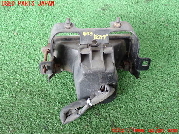 2UPJ-9241131182]ビッグホーン(UBS73GW)左フォグ 中古_4