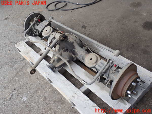 2UPJ-9241134400]ビッグホーン(UBS73GW)リアデフホーシング 中古_2