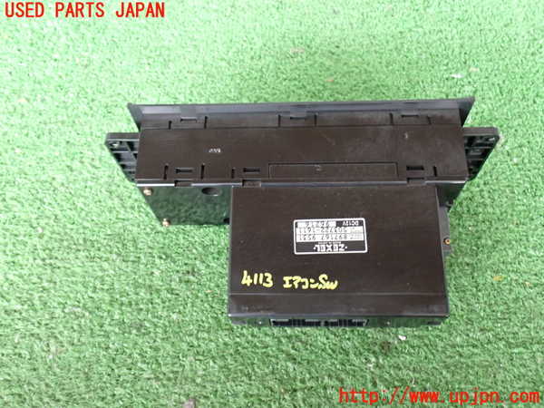 2UPJ-9241136066]ビッグホーン(UBS73GW)エアコンスイッチ1 中古_2