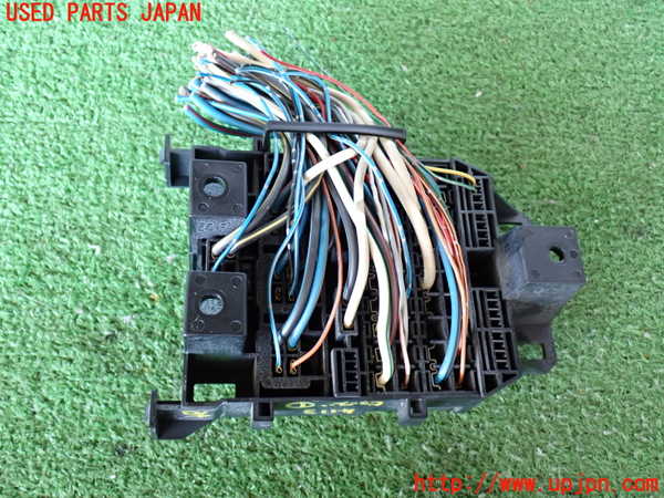 2UPJ-9241136741]ビッグホーン(UBS73GW)ヒューズボックス1 中古_2