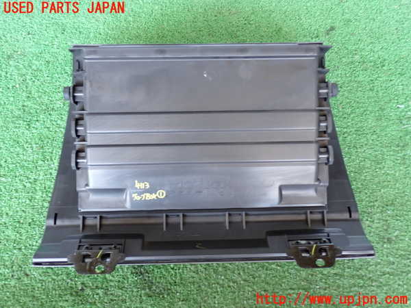 2UPJ-9241137516]ビッグホーン(UBS73GW)グローブボックス1 中古_3