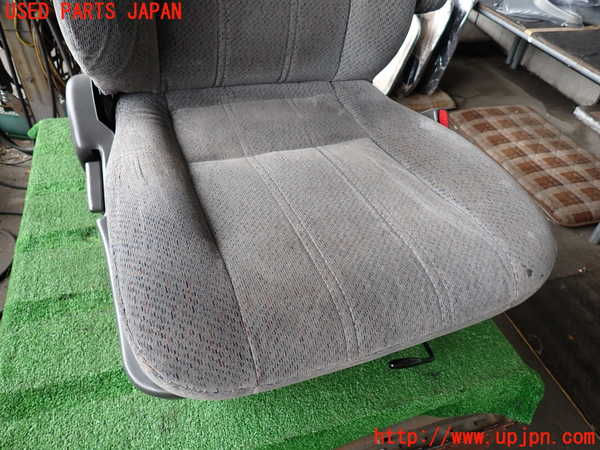2UPJ-9241137035]ビッグホーン(UBS73GW)運転席シート 中古_2