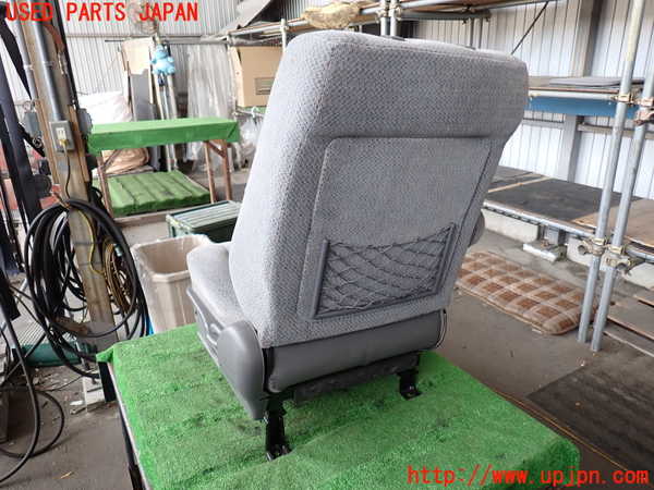 2UPJ-9241137065]ビッグホーン(UBS73GW)助手席シート 中古_4
