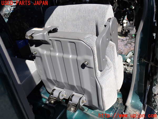 2UPJ-9241137145]ビッグホーン(UBS73GW)右2列目シート 中古_5