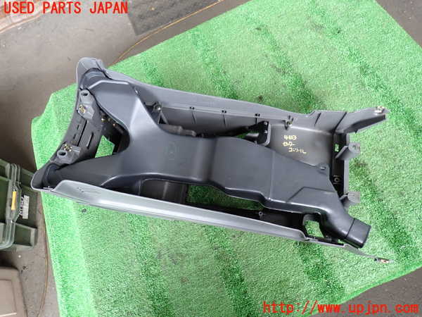 2UPJ-9241137540]ビッグホーン(UBS73GW)センターコンソール 中古_4