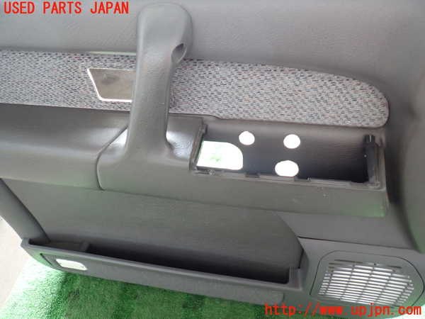 2UPJ-9241131264]ビッグホーン(UBS73GW)左前ドア内張り 中古_4
