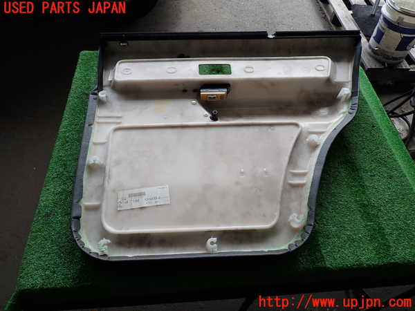 2UPJ-9241131324]ビッグホーン(UBS73GW)左後ドア内張り 中古_5