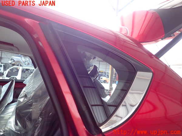 2UPJ-9241141382]CX-5(KF2P)左クォーターガラス 中古 NSG M31Q8 43R-005844_1