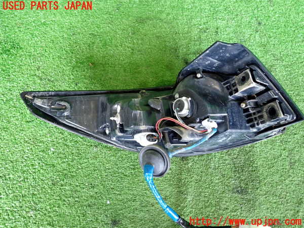 2UPJ-9241141530]CX-5(KF2P)右テールランプ 中古_4