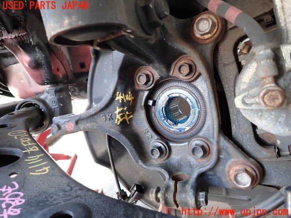 2UPJ-9241144295]CX-5(KF2P)左フロントナックルハブ 中古_2
