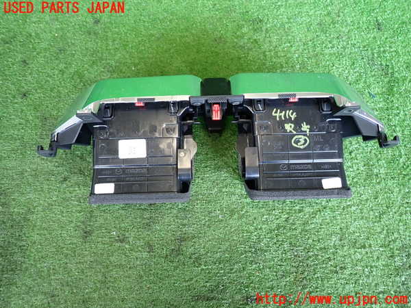 2UPJ-9241147528]CX-5(KF2P)エアコン吹き出し口3(真中) 中古_2