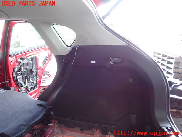 2UPJ-9241147675]CX-5(KF2P)右リアピラートリム 中古_2