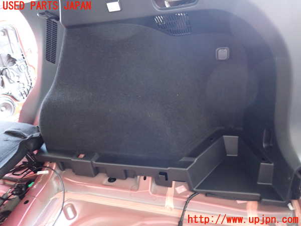 2UPJ-9241147675]CX-5(KF2P)右リアピラートリム 中古_5