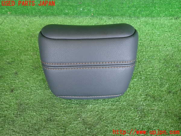 2UPJ-9241147150]CX-5(KF2P)右2列目ヘッドレスト 中古_2