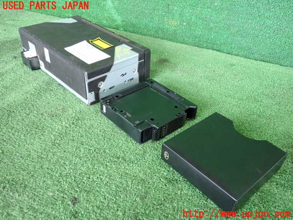 2UPJ-9241156505]セルシオ(UCF21)CDチェンジャー 中古_2
