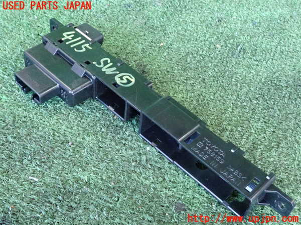2UPJ-9241156310]セルシオ(UCF21)スイッチ5 中古 (TRC OFF)_2