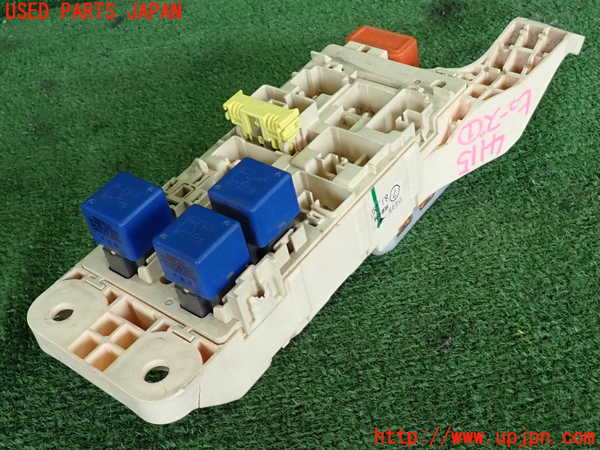 2UPJ-9241156741]セルシオ(UCF21)ヒューズボックス1 中古 (室内 運転席側)_2