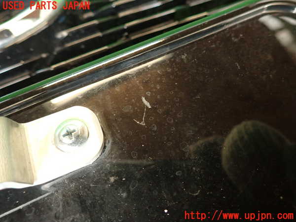 2UPJ-9241161050]アウディ・A7 スポーツバック(4GCGWC)ラジエターグリル 中古_3