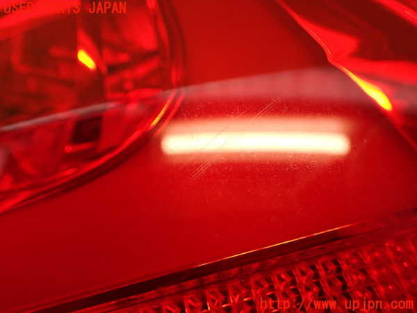 2UPJ-9241161530]アウディ・A7 スポーツバック(4GCGWC)右テールランプ 中古_4