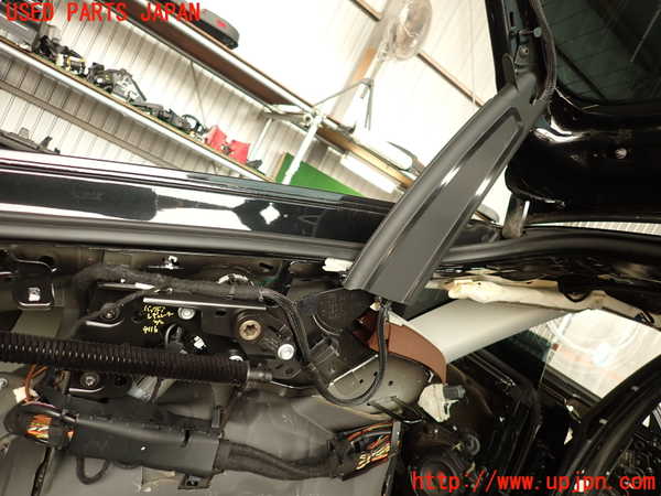 2UPJ-9241161580]アウディ・A7 スポーツバック(4GCGWC)バックリアゲートレギュレーター 中古_3