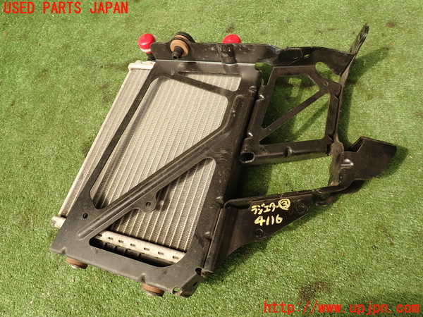 2UPJ-9241162323]アウディ・A7 スポーツバック(4GCGWC)ラジエーター3 中古_3