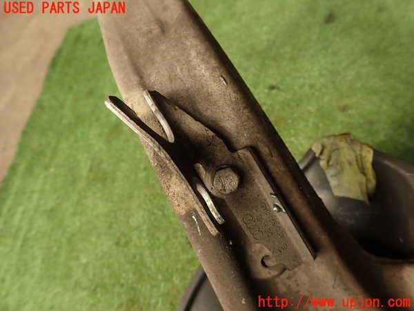 2UPJ-9241164290]アウディ・A7 スポーツバック(4GCGWC)右フロントナックルハブ 中古_4
