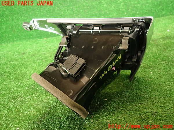 2UPJ-9241167527]アウディ・A7 スポーツバック(4GCGWC)エアコン吹き出し口2(右) 中古_4