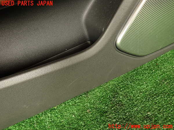 2UPJ-9241161264]アウディ・A7 スポーツバック(4GCGWC)左前ドア内張り 中古_2