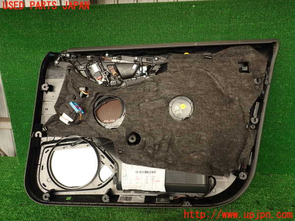 2UPJ-9241161264]アウディ・A7 スポーツバック(4GCGWC)左前ドア内張り 中古_5