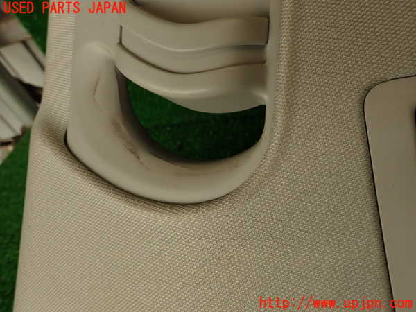 2UPJ-9241167665]アウディ・A7 スポーツバック(4GCGWC)右センターピラートリム 中古_3
