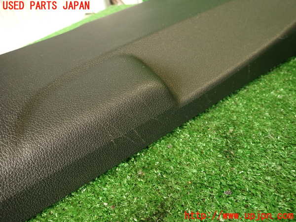 2UPJ-9241167670]アウディ・A7 スポーツバック(4GCGWC)左センターピラートリム 中古_3