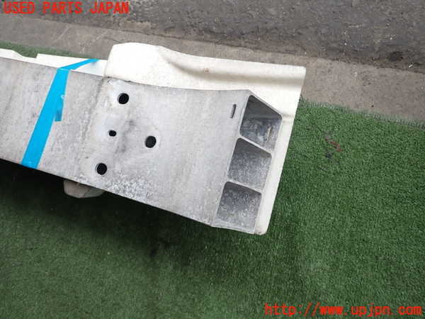 2UPJ-9241181014]セルシオ(UCF31)フロントバンパーホースメント 中古_2