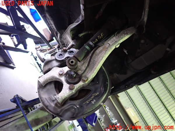 2UPJ-9241184295]セルシオ(UCF31)左フロントナックルハブ 中古_2
