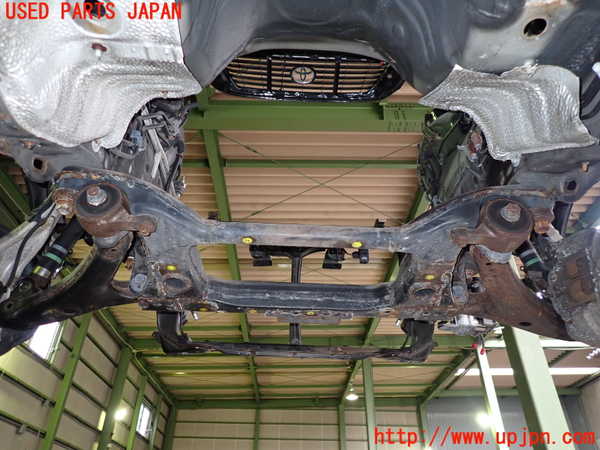 2UPJ-9241185285]セルシオ(UCF31)フロントメンバー 中古_3