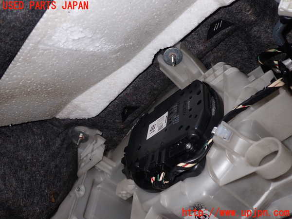 2UPJ-9241186095]セルシオ(UCF31)ブロアファン(ブロアーファン) 中古_3